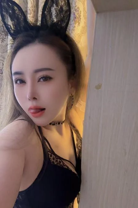 莹莹
