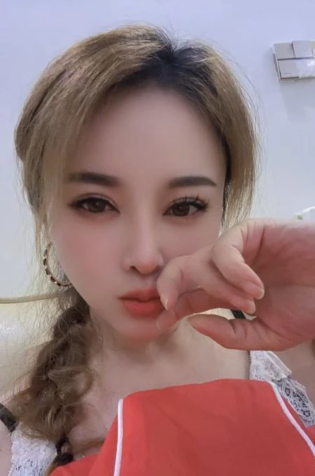 莹莹生活照(2)