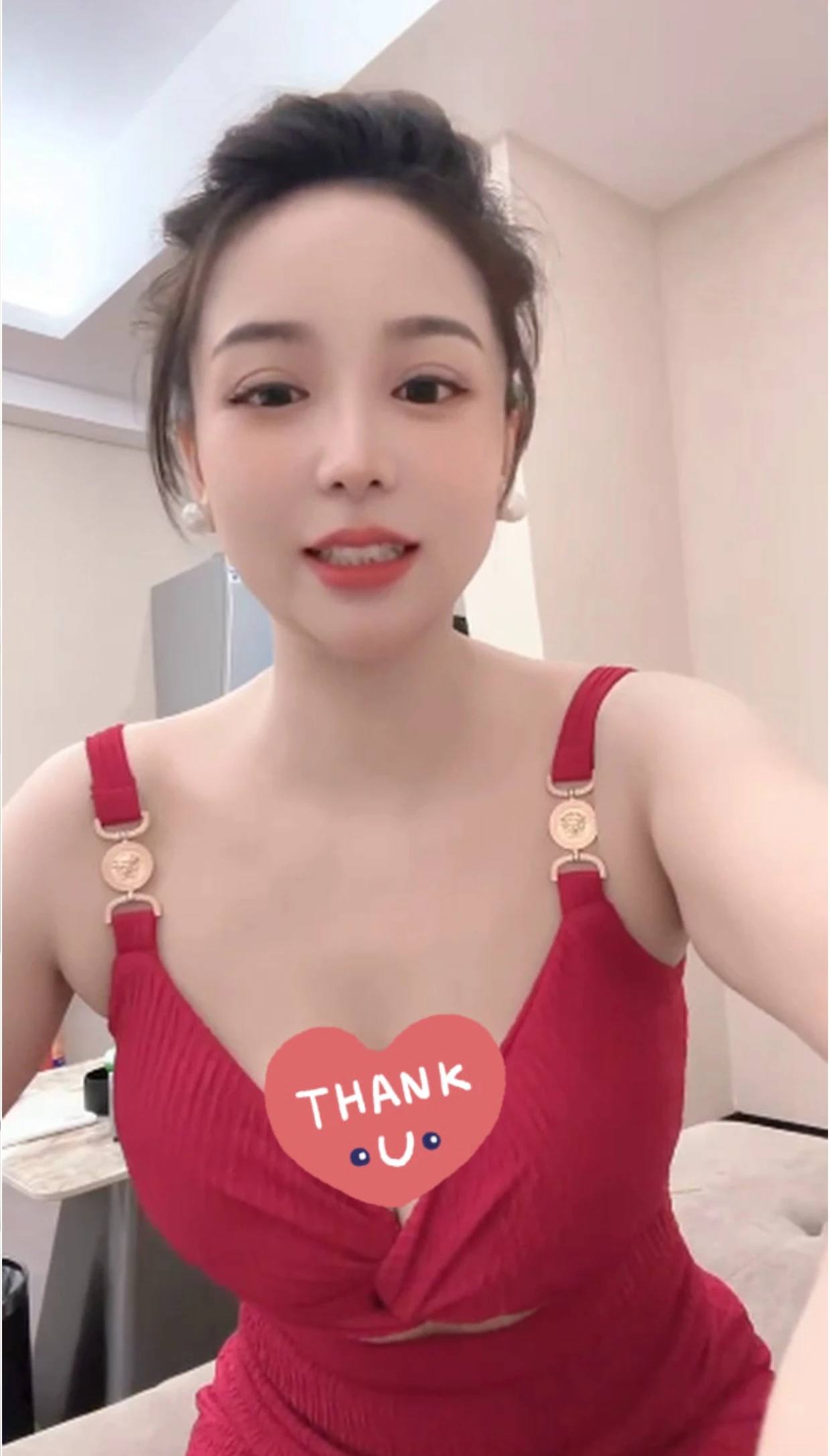 爆乳小姐姐生活照(2)