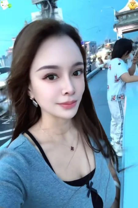 洪荒少女