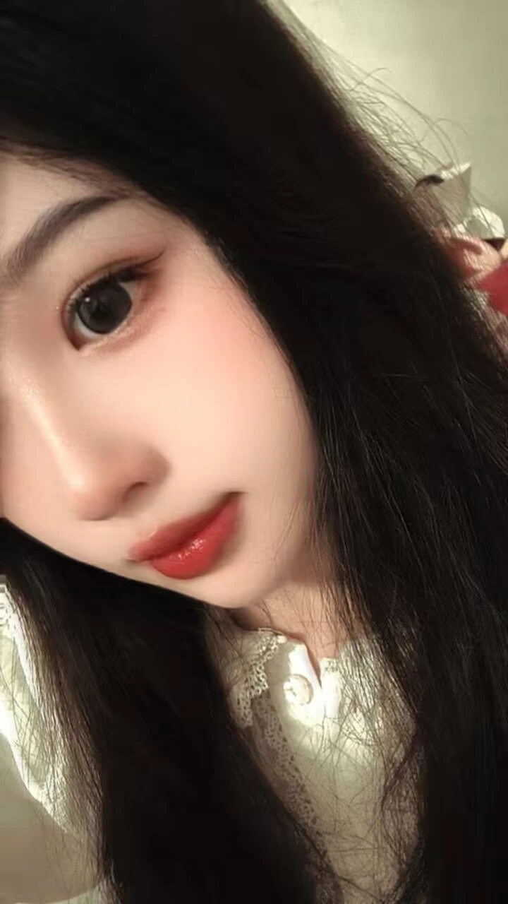 小芯生活照(3)