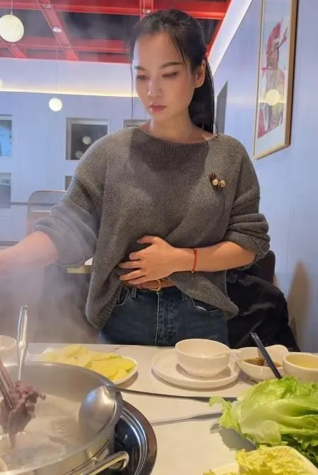 菲菲生活照(3)