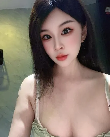 琪琪生活照(2)