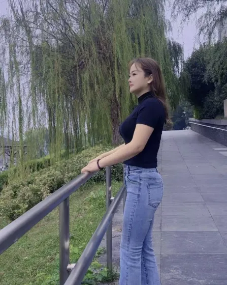 性感少妇生活照(2)
