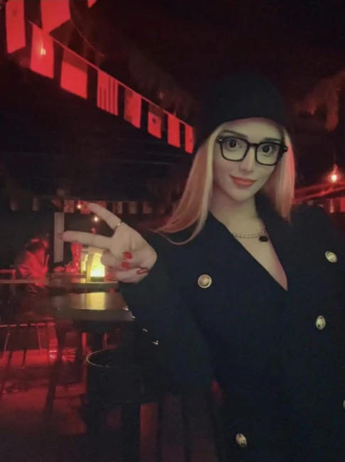 Alina混血生活照(2)