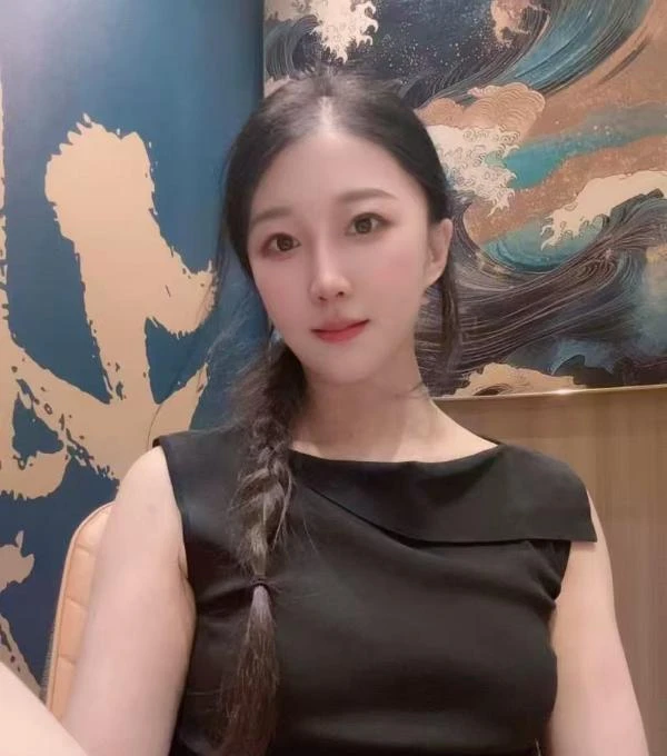 武汉楼凤旗袍小仙女