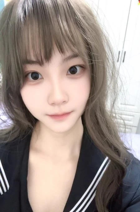 巨臀萌妹子