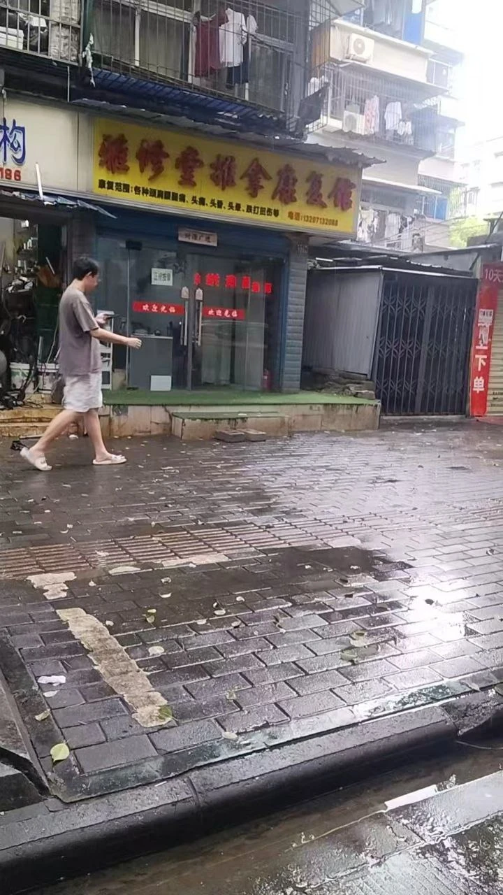 江汉区常青三路附近扫街生活照(3)