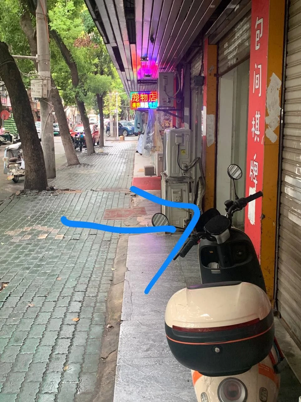 荣华街站街