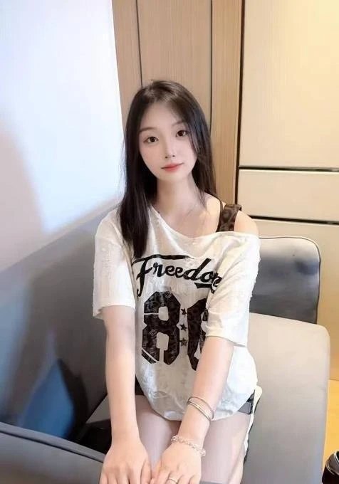 茜茜