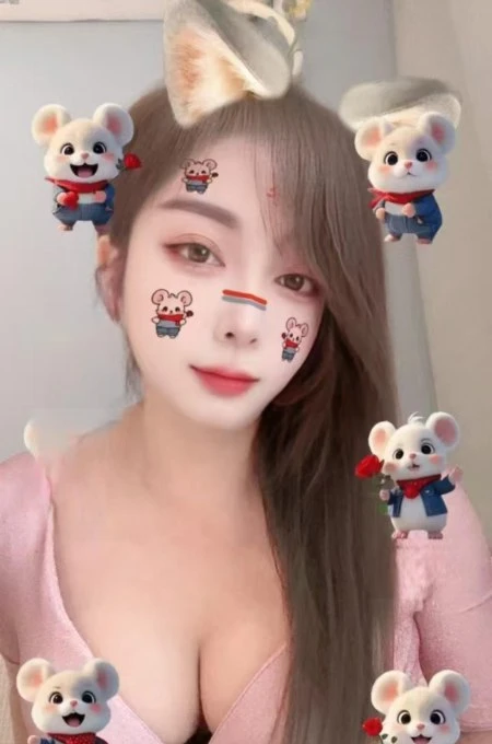 水多性感拒紧妹子生活照(2)